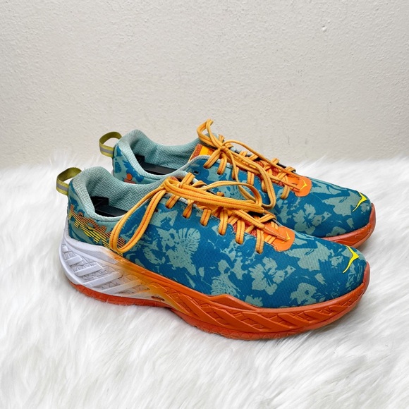 hoka kona clayton